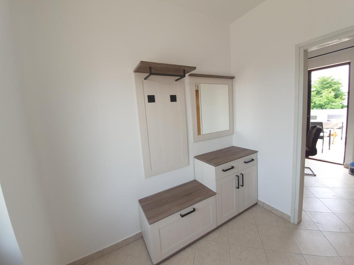 Apartman Sofia Пореч Екстериор снимка