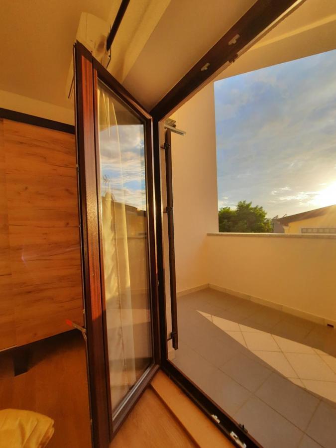 Apartman Sofia Пореч Екстериор снимка