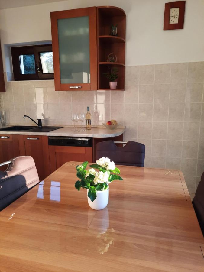 Apartman Sofia Пореч Екстериор снимка